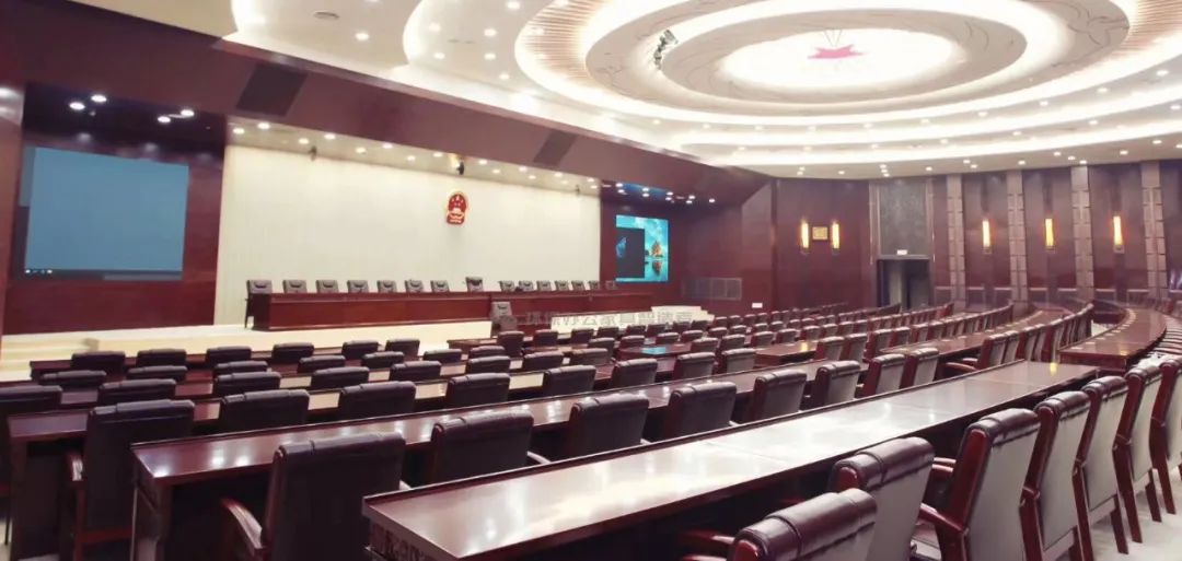 課堂式會(huì)議室桌椅、大型會(huì)議室辦公家具