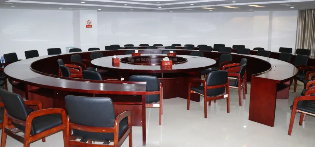 圓桌會議室家具